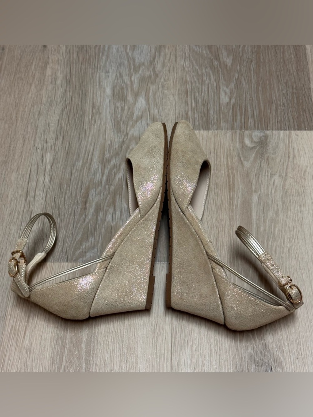 STEFFIE'S Gold Smarter Heels Landmark Palace Size 8.5 Suede Leather Shimmer - Picture 10 of 14